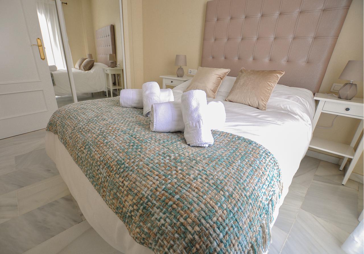 Acogedor Apartamento Junto A Calle Larios By Renthas Lägenhet Málaga Exteriör bild