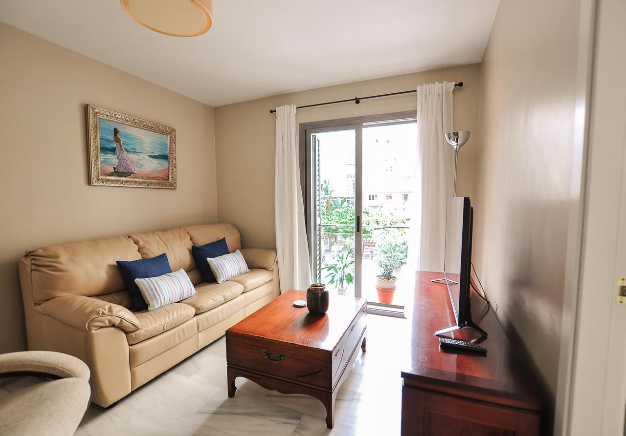 Acogedor Apartamento Junto A Calle Larios By Renthas Lägenhet Málaga Exteriör bild