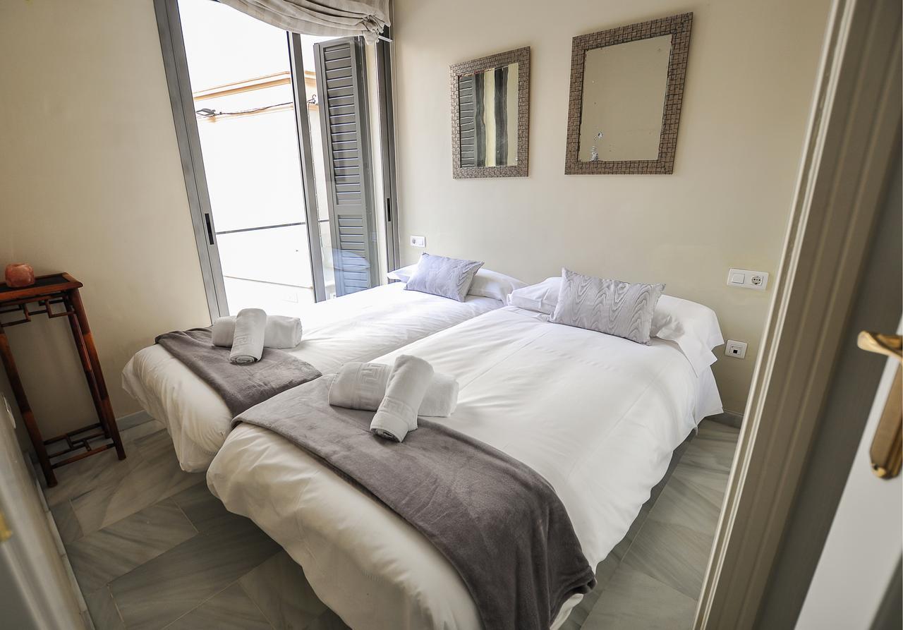 Acogedor Apartamento Junto A Calle Larios By Renthas Lägenhet Málaga Exteriör bild